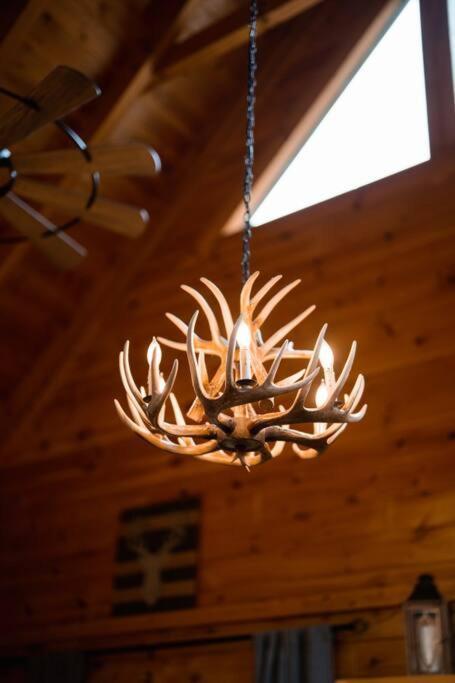 2-Bedroom Cabin With 2 Master Suites, Loft, Half-Bath And Hot Tub In A Serene Resort Setting Севьервилл Экстерьер фото